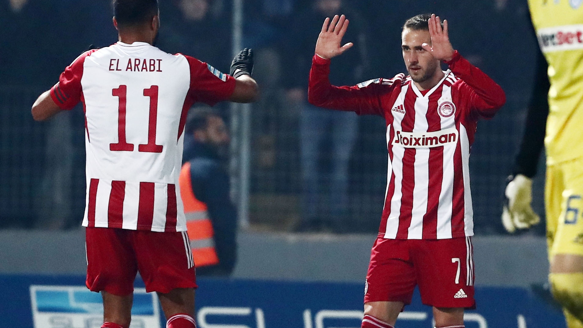 Κώστας Φορτούνης και Γιουσέφ Ελ Αραμπί διεκδικούν μια θέση στη δεκάδα των κορυφαίων του Ολυμπιακού