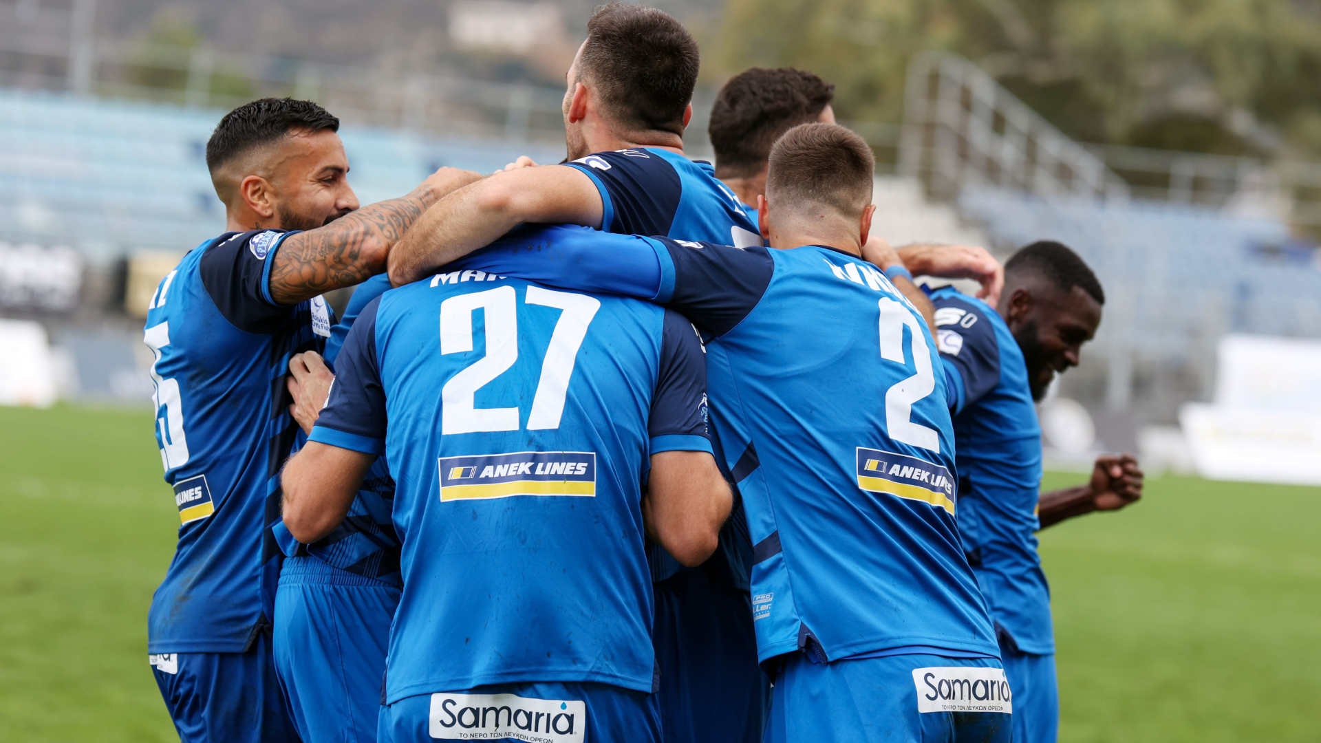 Με πολλές απουσίες στην Πάτρα τα Χανιά