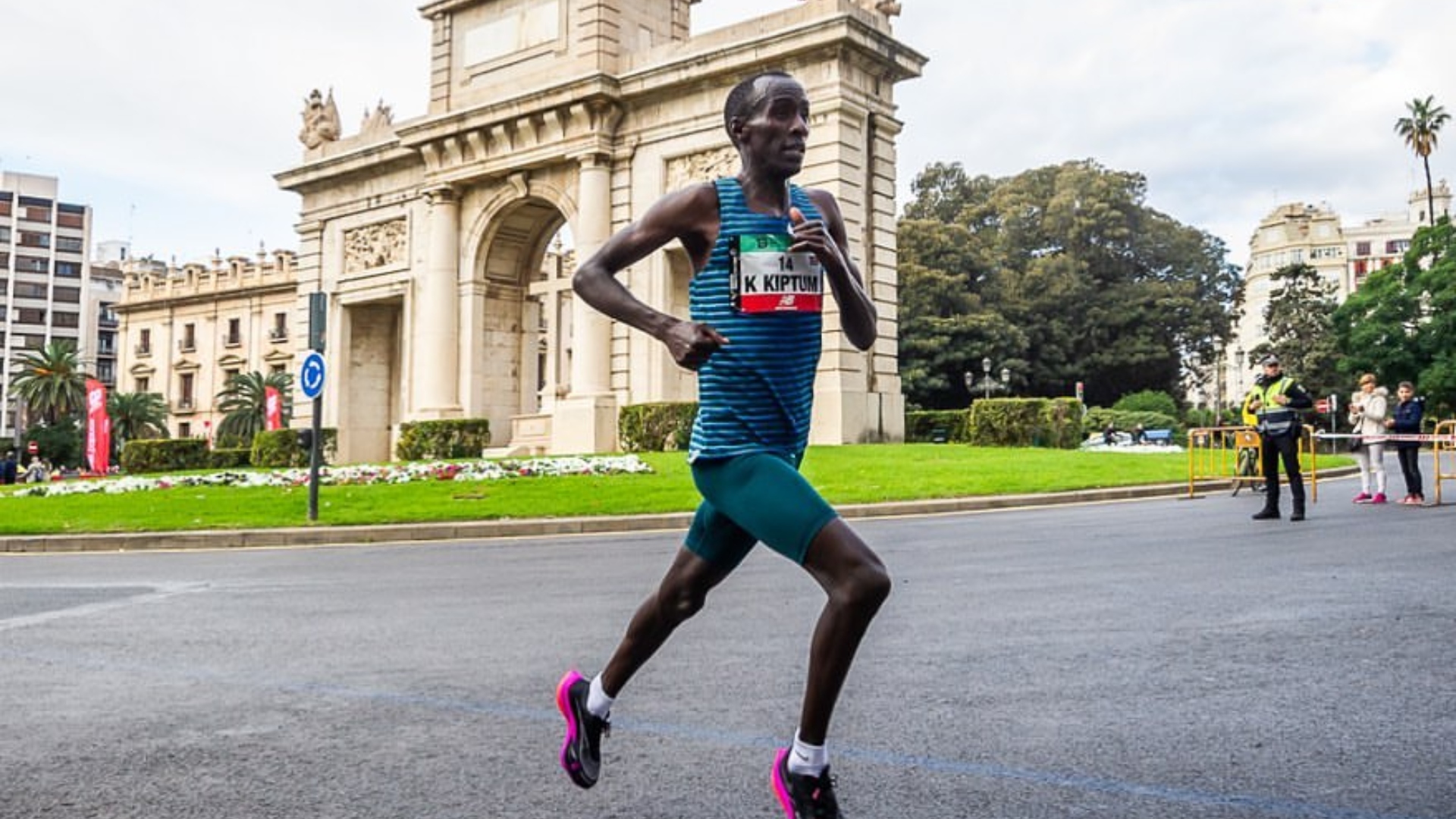 Τραγωδία στον παγκόσμιο στίβο: Νεκρός σε τροχαίο ο κορυφαίος μαραθωνοδρόμος Κέλβιν Κίπτουμ