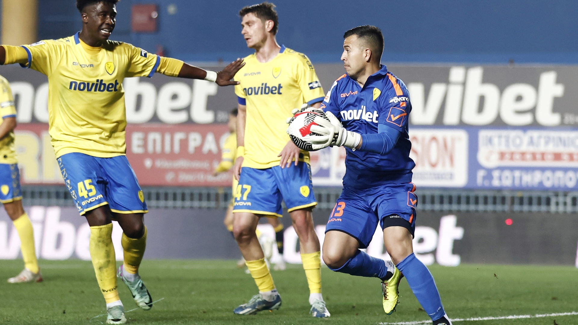 Ο Τσάβες έτοιμος να παίξει βασικός και στο πρωτάθλημα με τον Παναιτωλικό