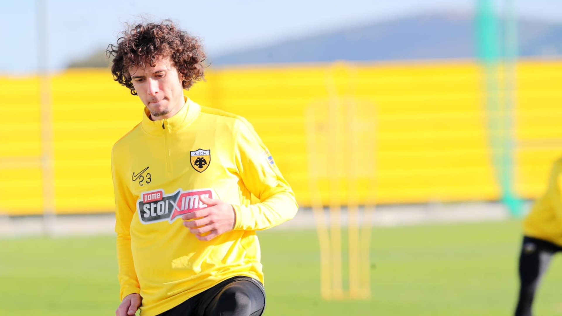 Ευχάριστος «πονοκέφαλος» για τον Ματίας Αλμέιδα και την ΑΕΚ