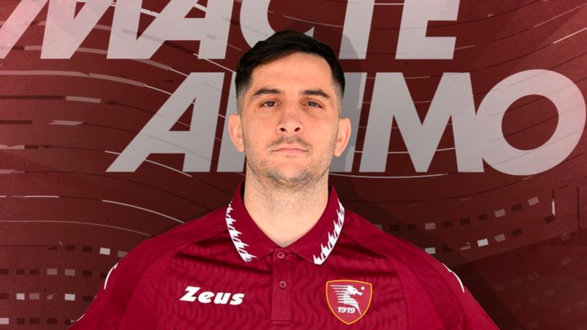 Επίσημα στη Σαλερνιτάνα ο Μανωλάς