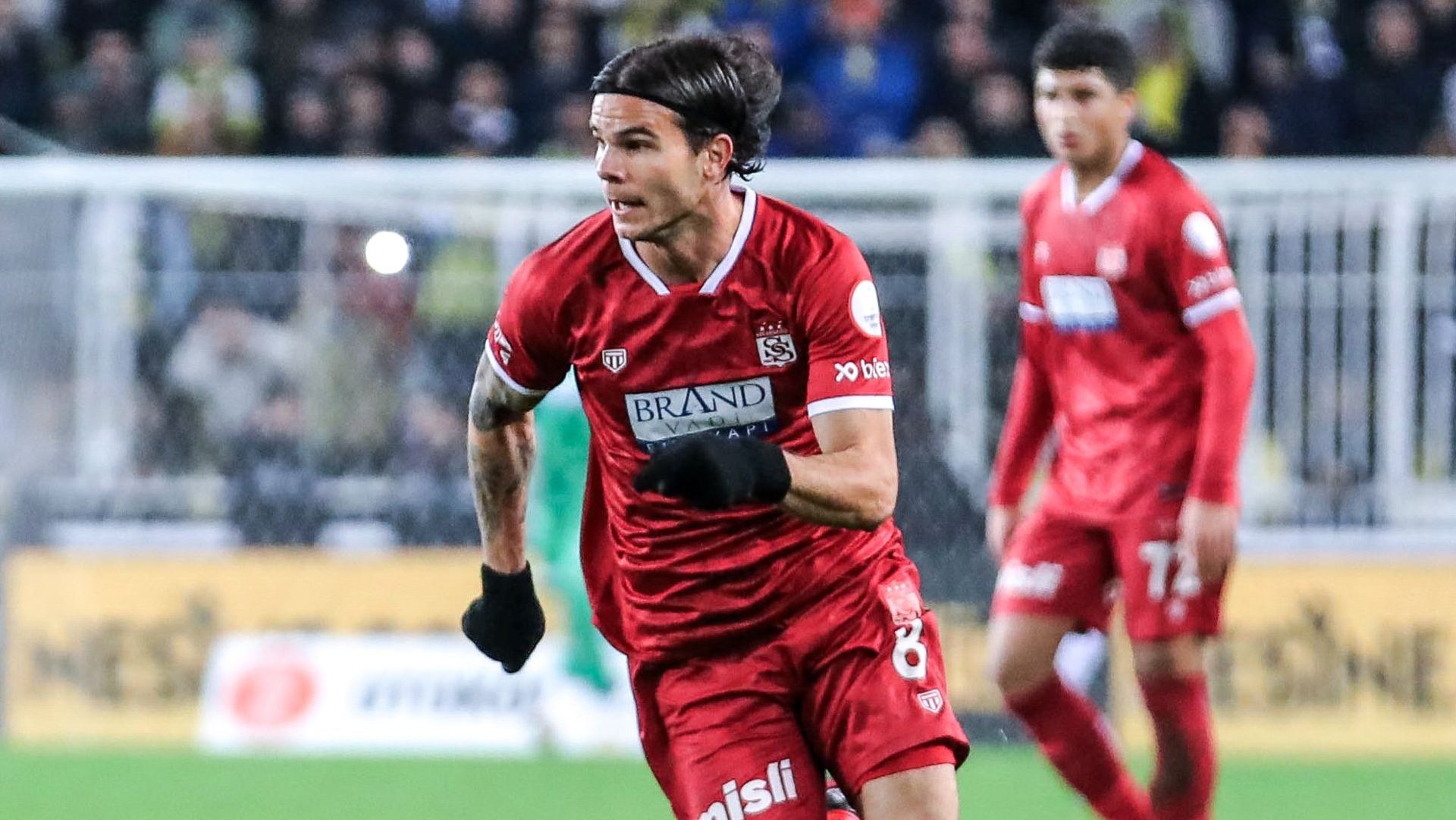 Ο Χάρης Χαρίσης έδωσε δύο ασίστ κόντρα στην Πεντίκσπορ