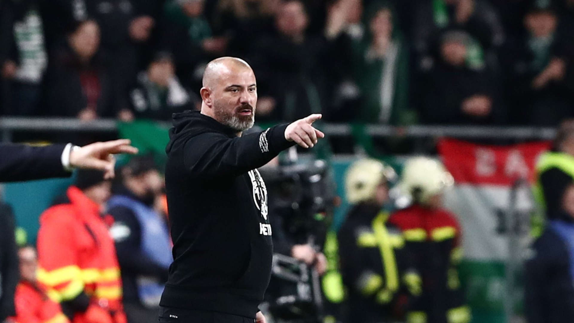 O προπονητής της Φερεντσβάρος, Ντέγιαν Στάνκοβιτς