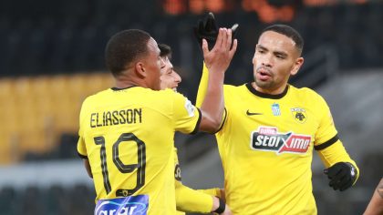 Νίκλας Ελίασον και Αλεξάντερ Κάλενς με τη φανέλα της ΑΕΚ