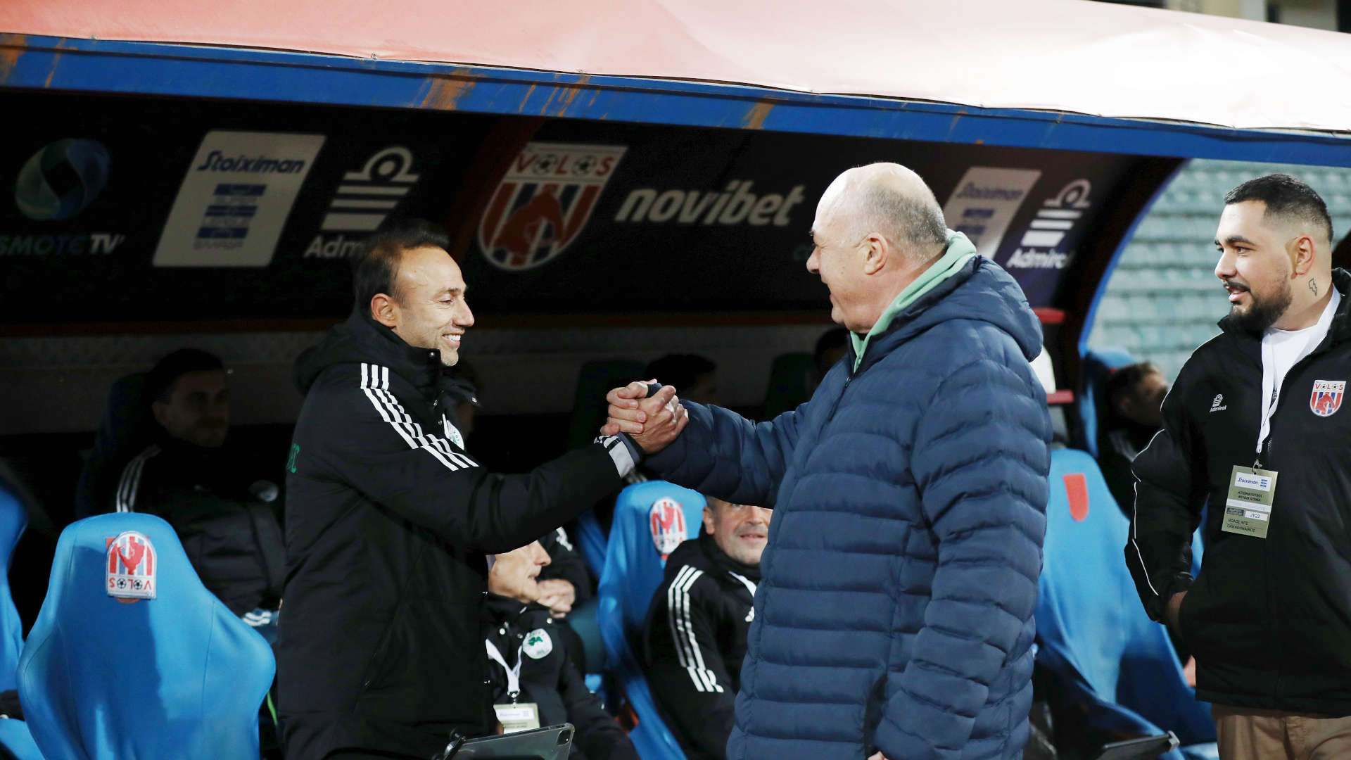 Ο Χρήστος Κόντης στον πάγκο του Βόλου