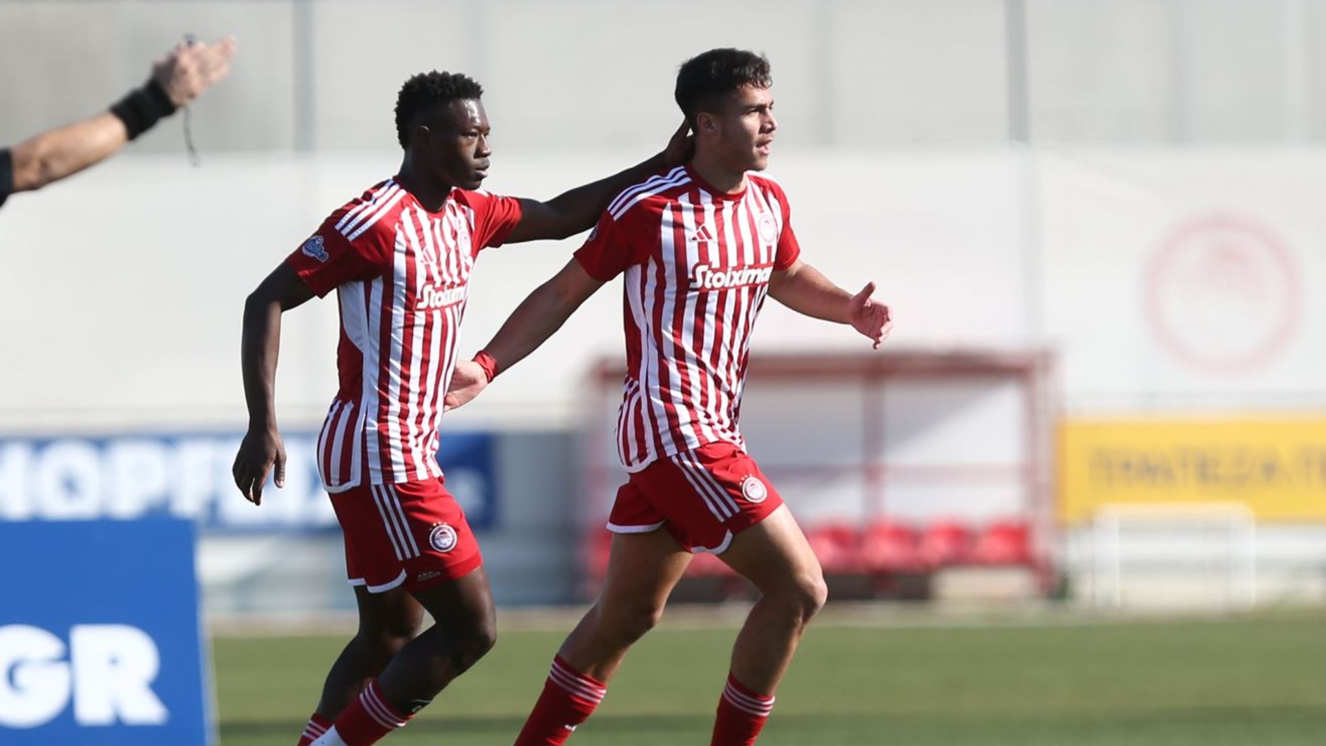 Το ασύλληπτο γκολ του Κωστούλα κόντρα στον Γιούχτα