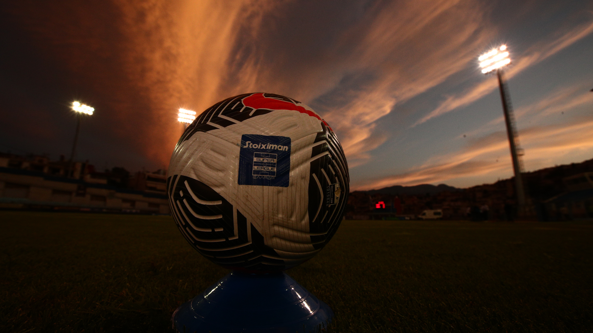 Τρεις υποψήφιοι στο... σκοτάδι του υποβιβασμού