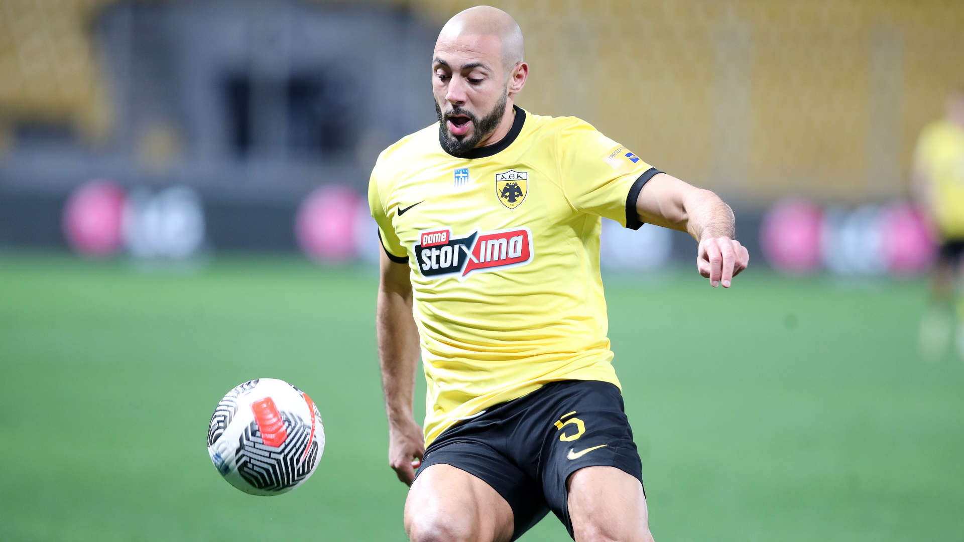 Ο Νόρντιν Άμραμπατ της ΑΕΚ