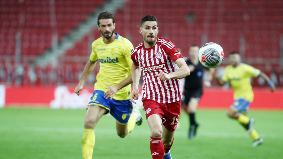 Με δύο επιθετικούς και 8 αλλαγές κόντρα στον Παναιτωλικό ο Ολυμπιακός