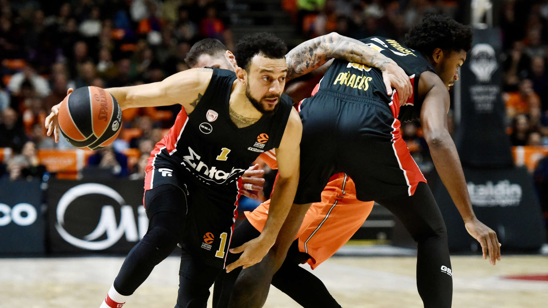 Νίκη για τον Ολυμπιακό επί της Βαλένθια για τη Euroleague