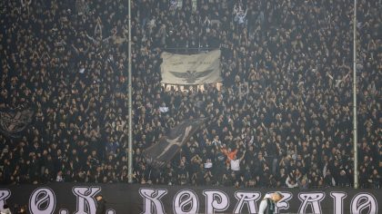 Οπαδοί του ΠΑΟΚ στο γήπεδο της Τούμπας