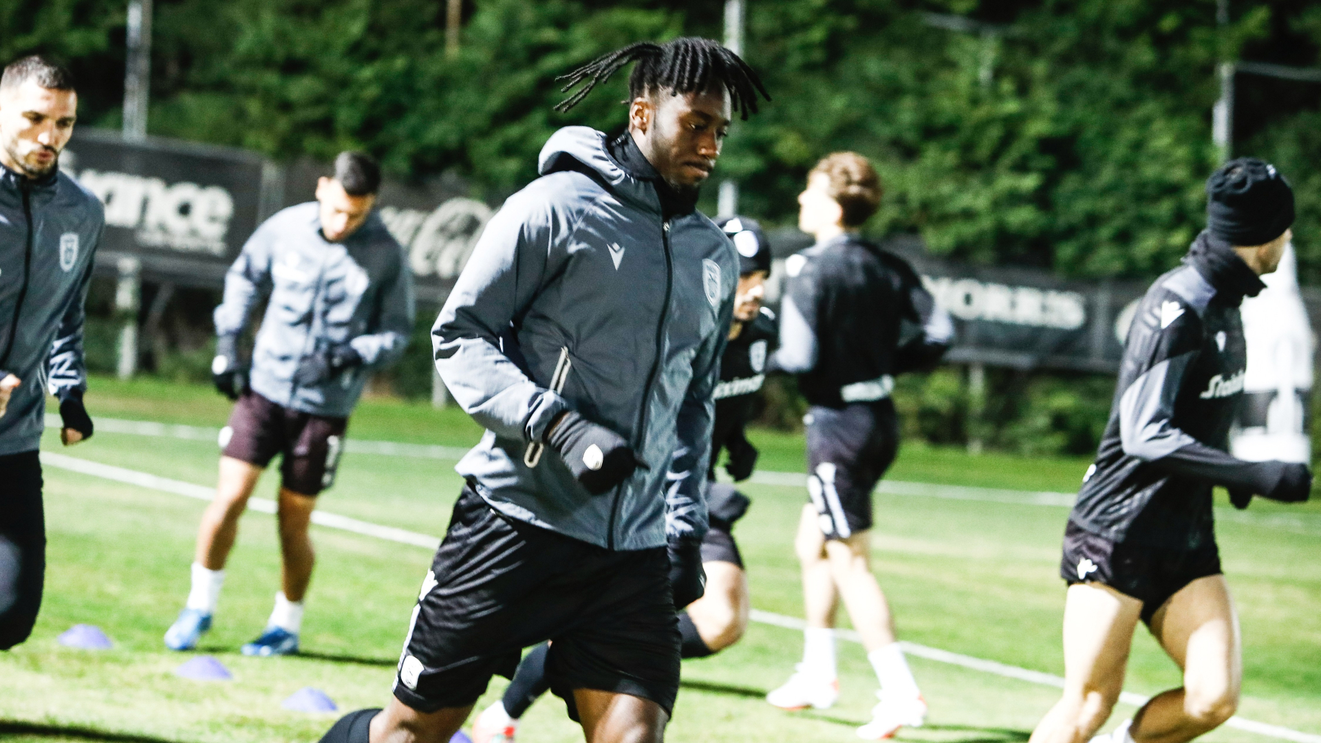 Ο Σουαλιχό Μεϊτέ στην προπόνηση του ΠΑΟΚ