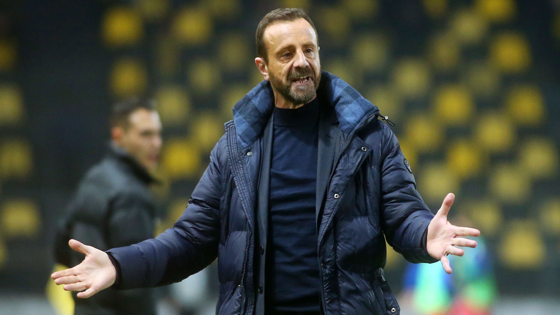 Μάντζιος: «Μας έλειψε ο κόσμος του Άρη, του αφιερώνουμε τη νίκη - Έχουμε χαρισματικούς φορ»