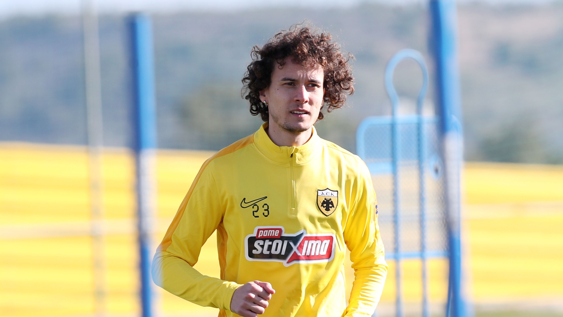 Οι υπογραφές με Λιούμπισιτς η «πρώτη» στα Σπάτα