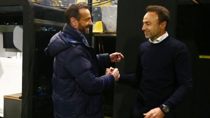 Θυμήθηκαν τα παλιά σε... κυανέρυθρο φόντο οι Μάντζιος και Κόντης στο Άρης-Βόλος