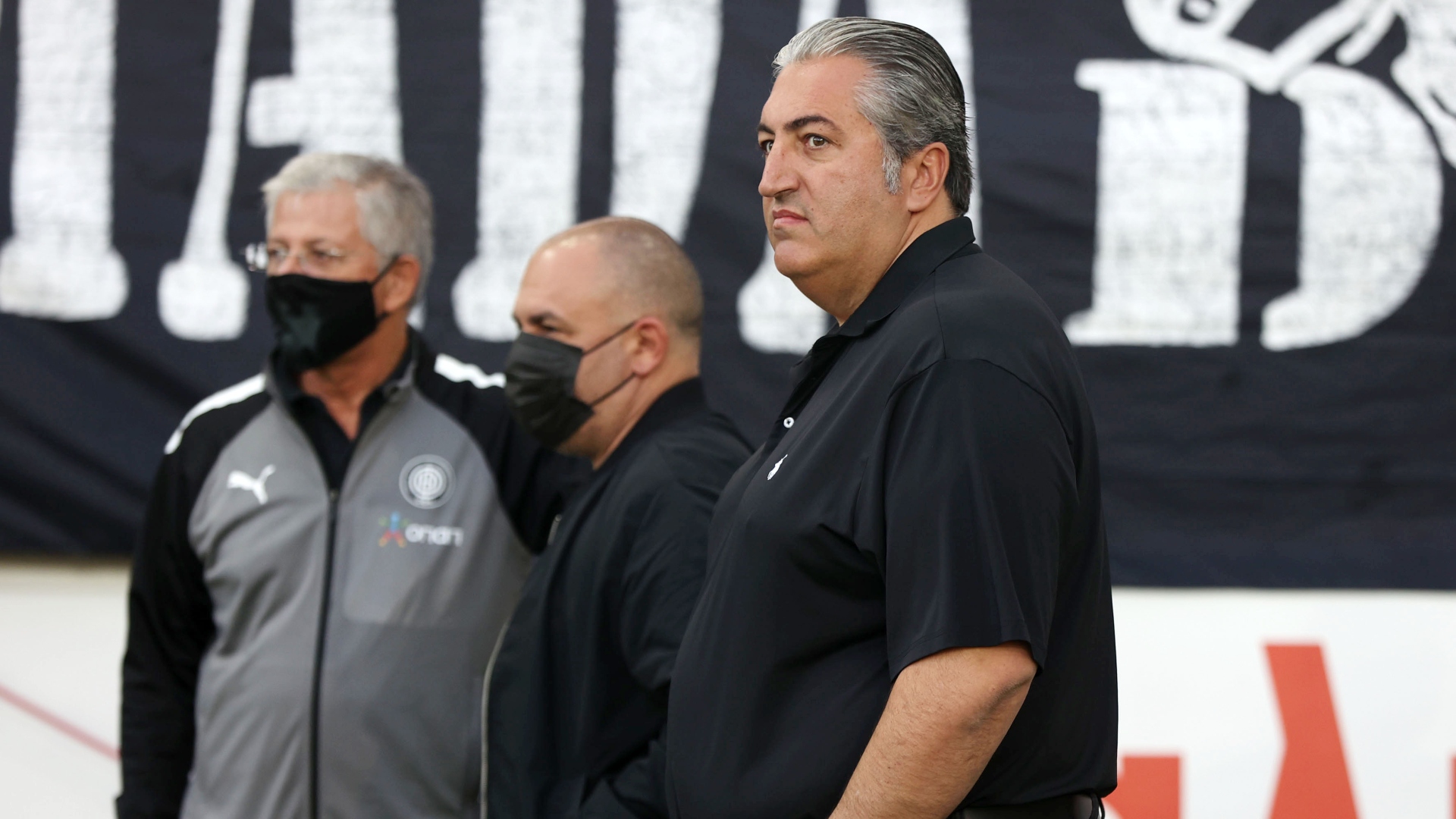 ΟΦΗ: Το ποστάρισμα του Μπούση και η πρόταση αγοράς