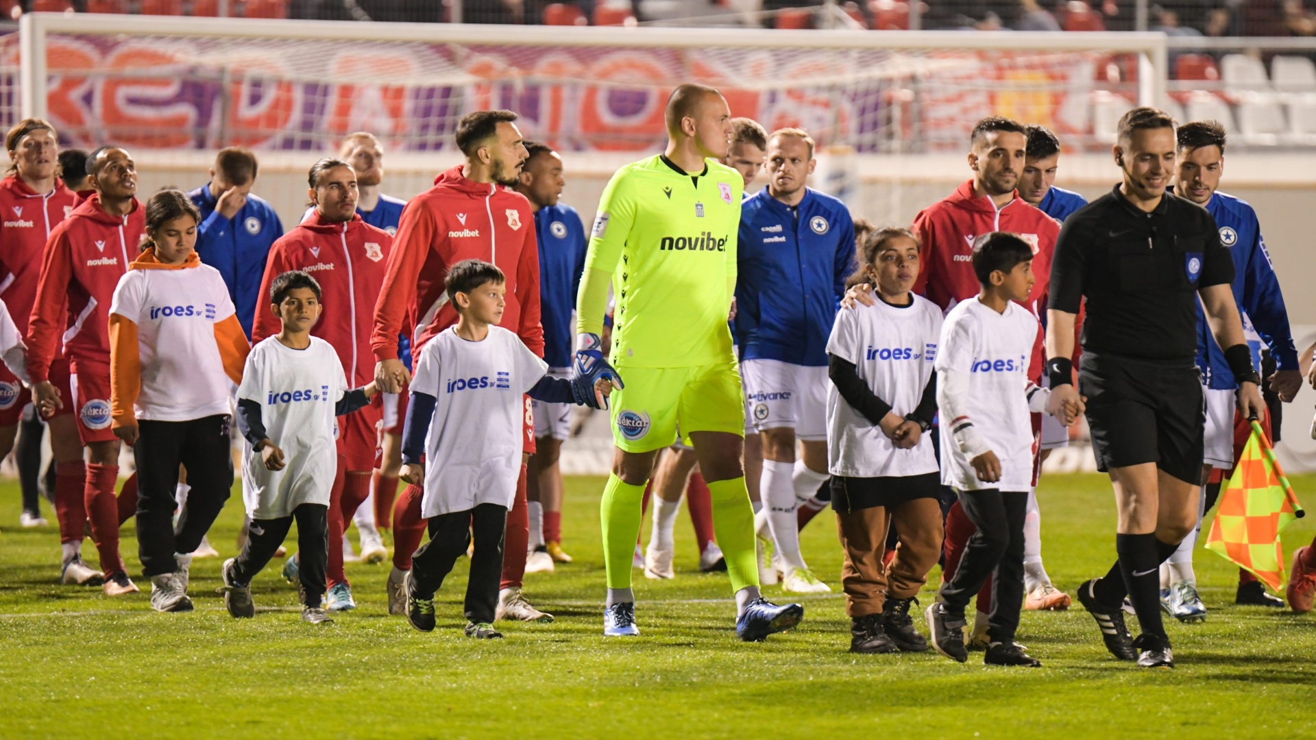 Πανσερραϊκός: Φιλοξένησε παιδιά από τη Δομή φιλοξενίας προσφύγων Σερρών στο γήπεδο