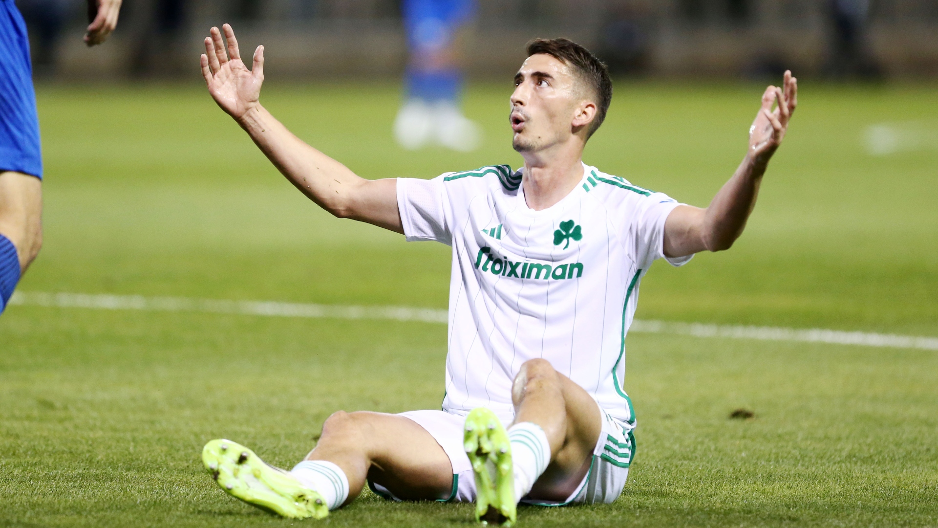 Εκτός θα μείνει ο Σέρβος καθώς υπέστη θλάση στο γαστροκνήμιο