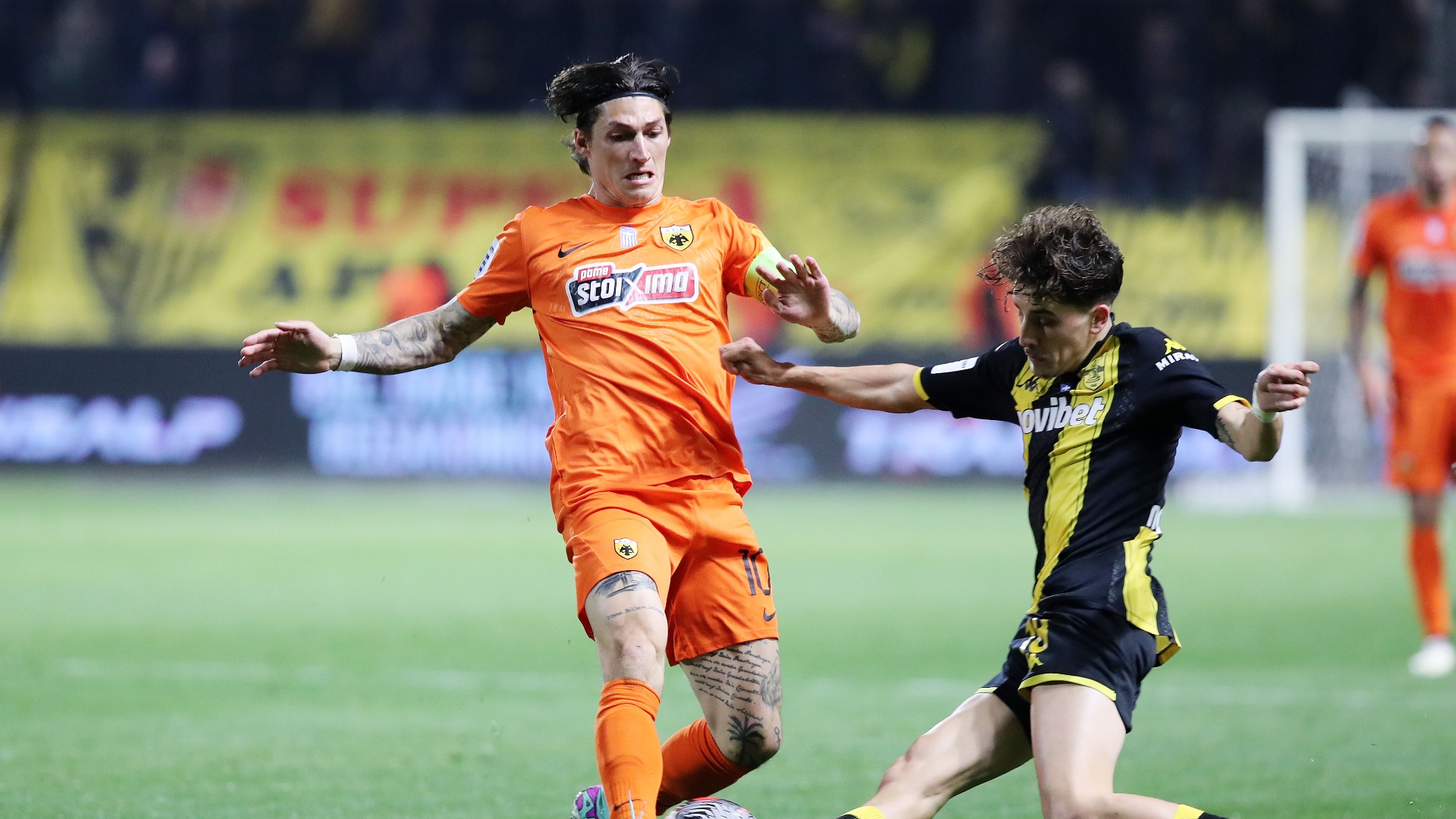 Στίβεν Τσούμπερ Άρης ΑΕΚ Super League