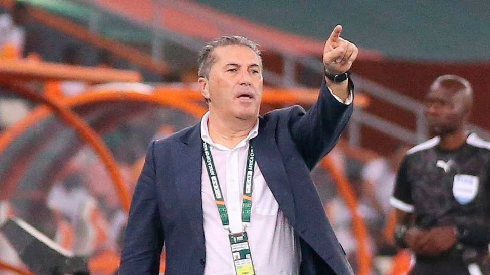 Παρελθόν ο Πεσέιρο από την Εθνική Νιγηρίας