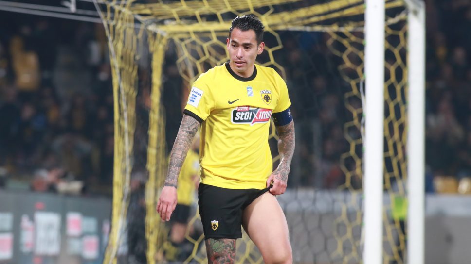 Επιστρέφει στην αποστολή της ΑΕΚ ο Αραούχο (vid)