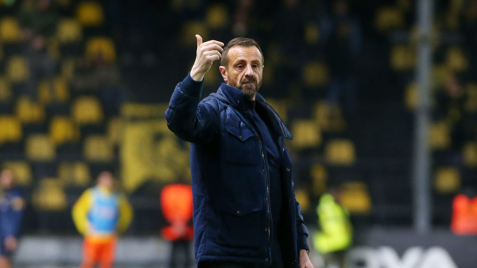 Άκης Μάντζιος