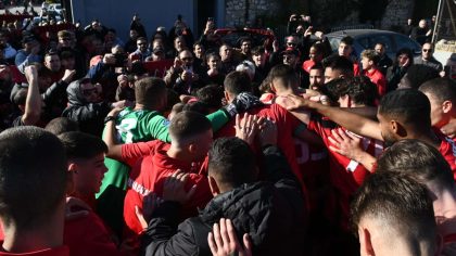 Κόσμος και ομάδα έγιναν... ένα στην Παναχαϊκή (vid)