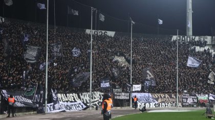 Οι οπαδοί του ΠΑΟΚ στο γήπεδο της Τούμπας