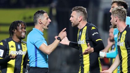 Ο διαιτητής Τάσος Σιδηρόπουλος στο Άρης - ΑΕΚ
