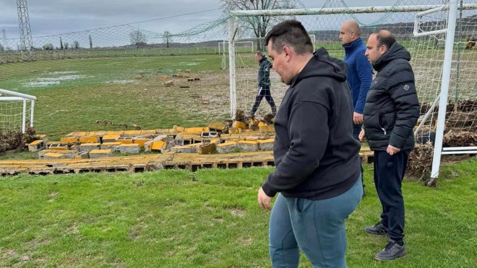 Σβορώνος: Μεγάλες καταστροφές στο γήπεδο από την κακοκαιρία, προς Κατερίνη με Λευκίμμη (pics)