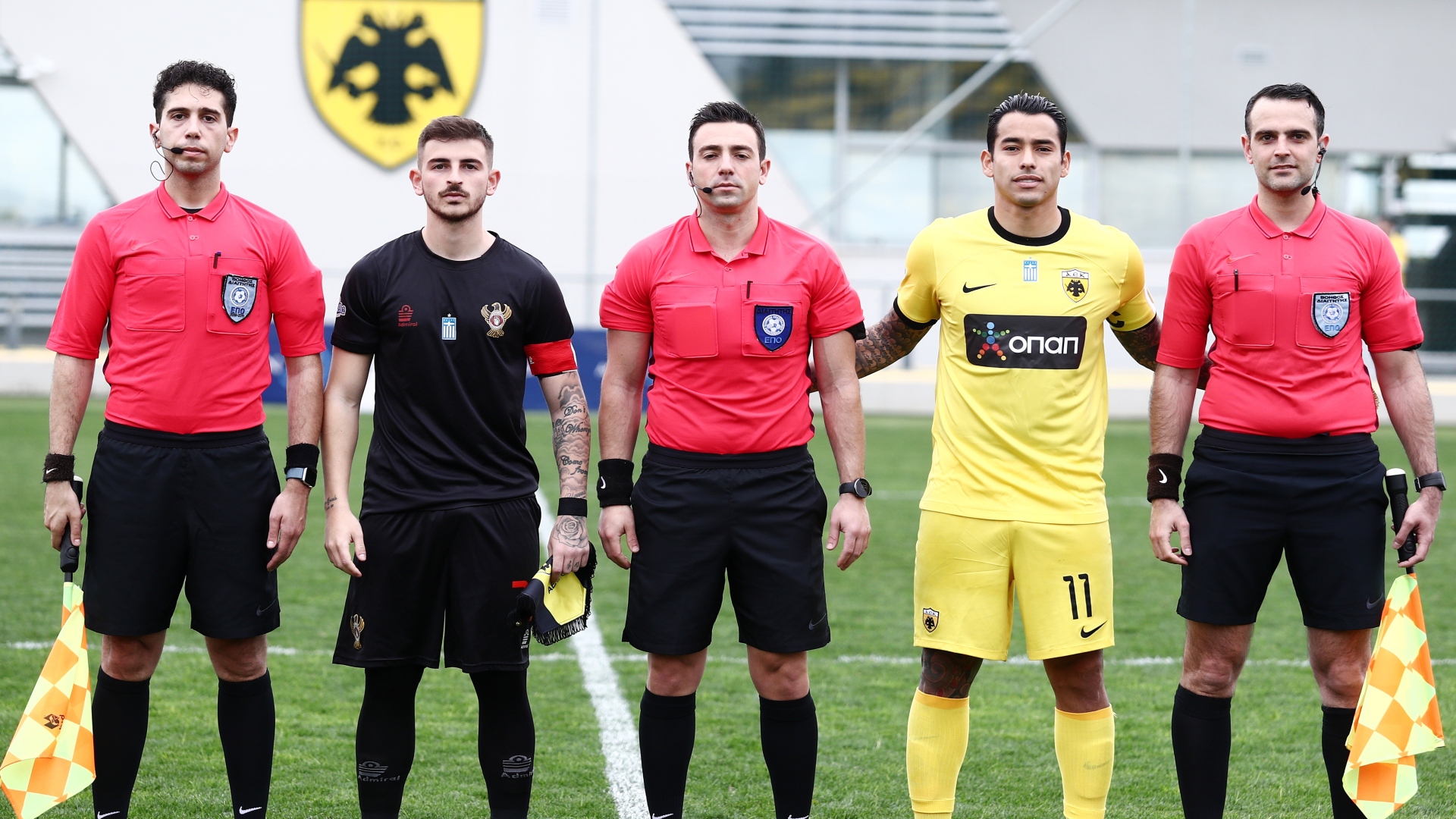 Aπόλλων Πόντου: «Χαρμολύπη» για Λαμπίρη, τρεις μήνες μετά με περιβραχιόνιο και... Αραούχο