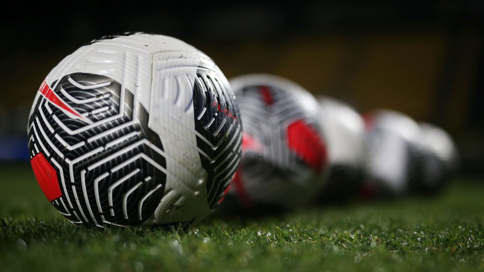 Μπάλες Super League